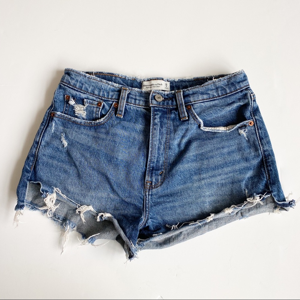 Abercrombie High Rise Mom Jean Shorts Size 28